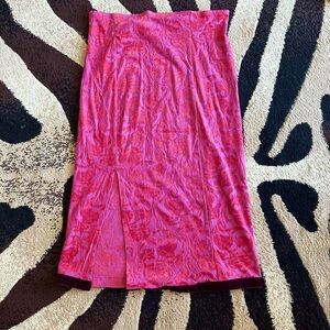 Chic Fuchsia Pencil Skirt